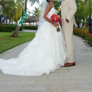 Hayley Paige Guidon wedding ball gown